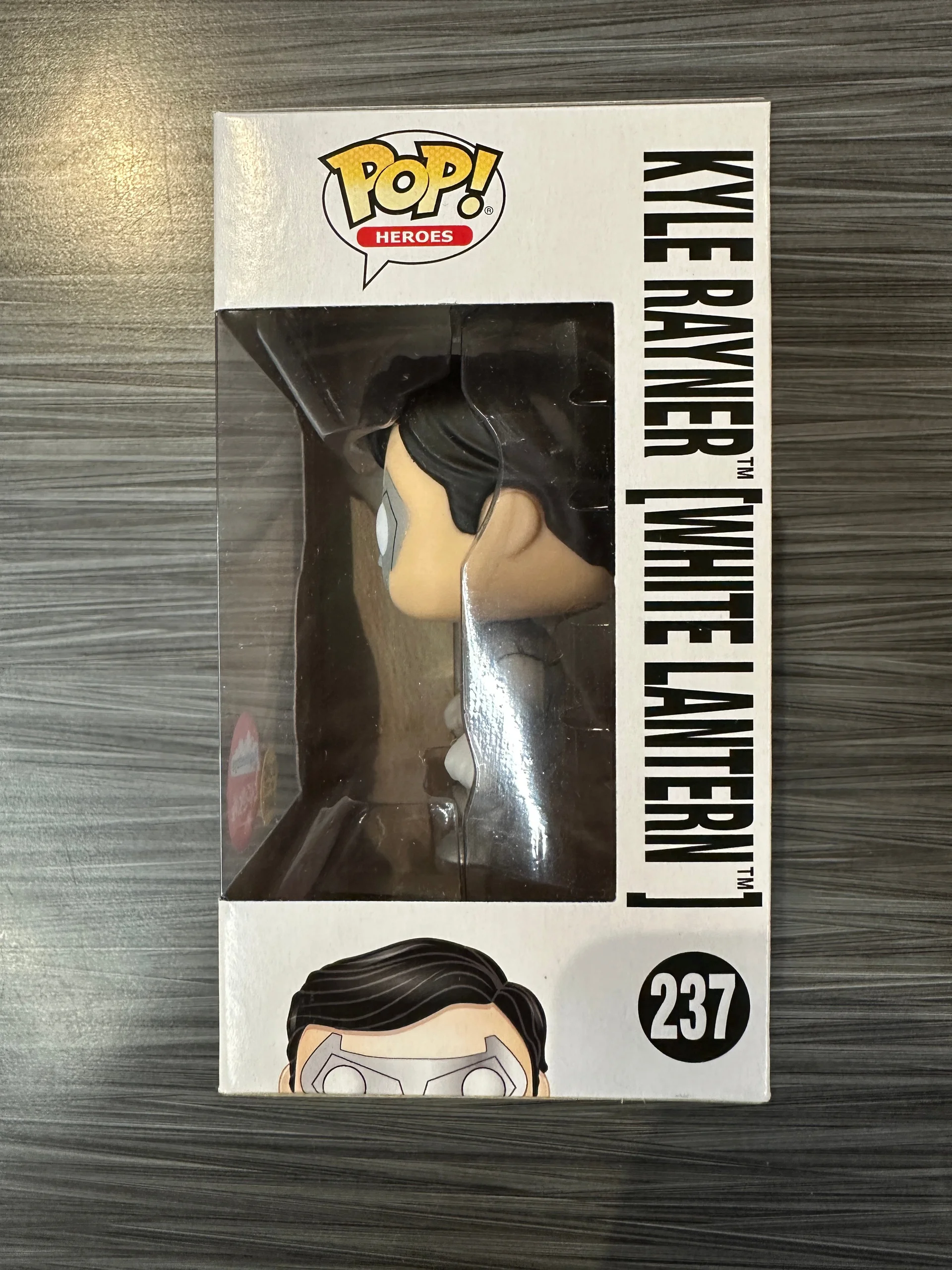 Figurka Funko POP! Heroes Super Heroes - Kyle Rayner White Lantern Glow (Fugitive Toys) Special Edition #237 *Na zamówienie – zdjęcie 3