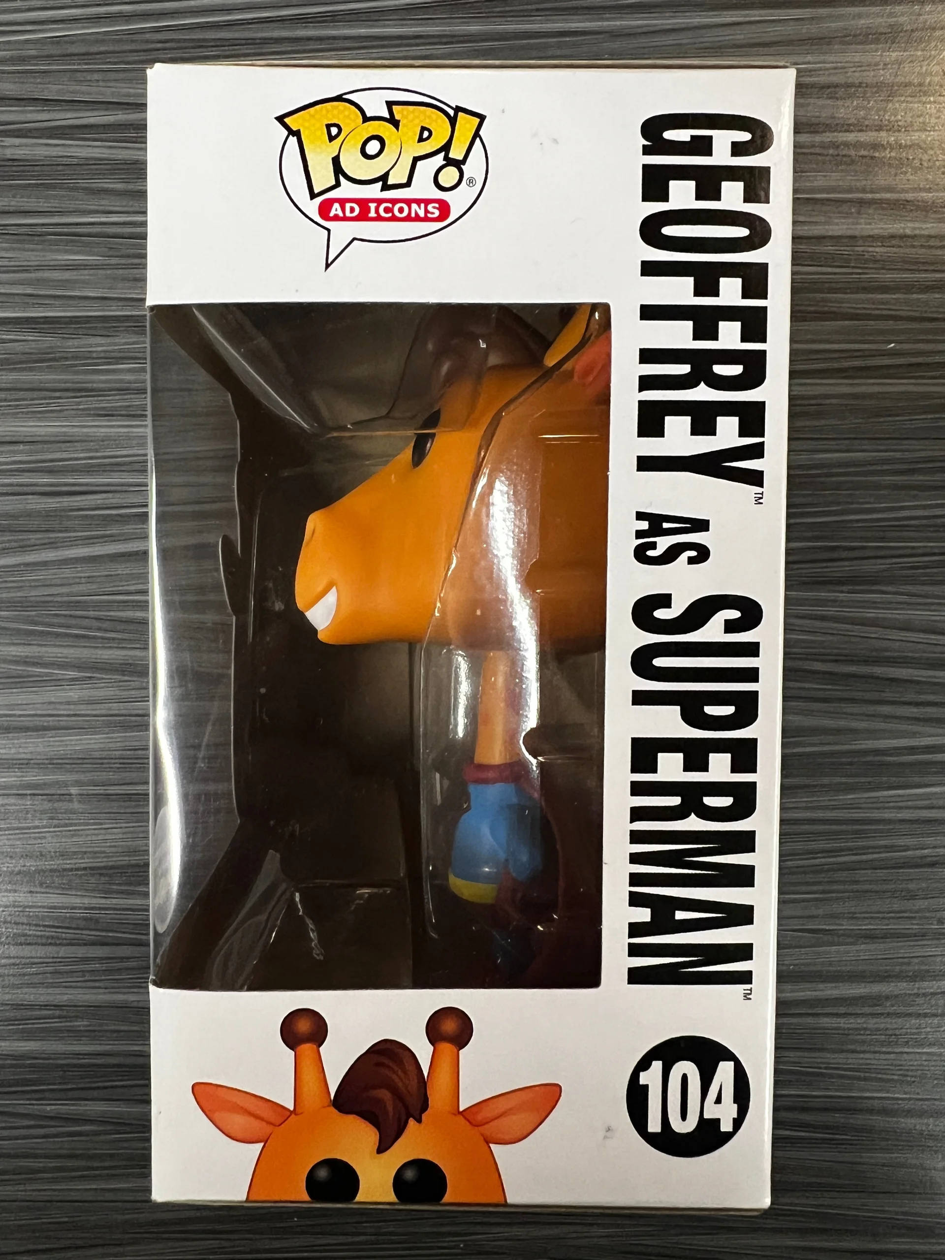 Figurka Funko POP! Ad Icons Toys R Us Dc - Geoffrey As Superman (Toys R Us) #104 *Na zamówienie – zdjęcie 3