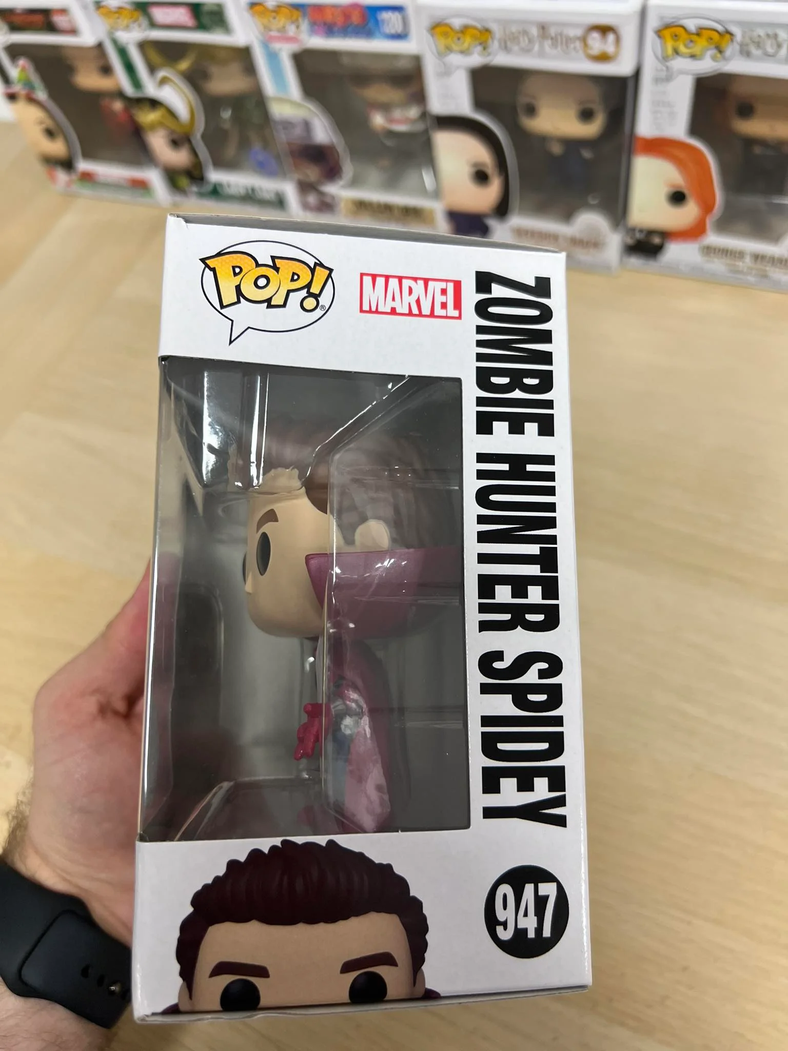Figurka Funko Pop Marvel What If: Zombie Hunter Spidey 947(Unmasked) Exc Uszkodzony box – zdjęcie 4