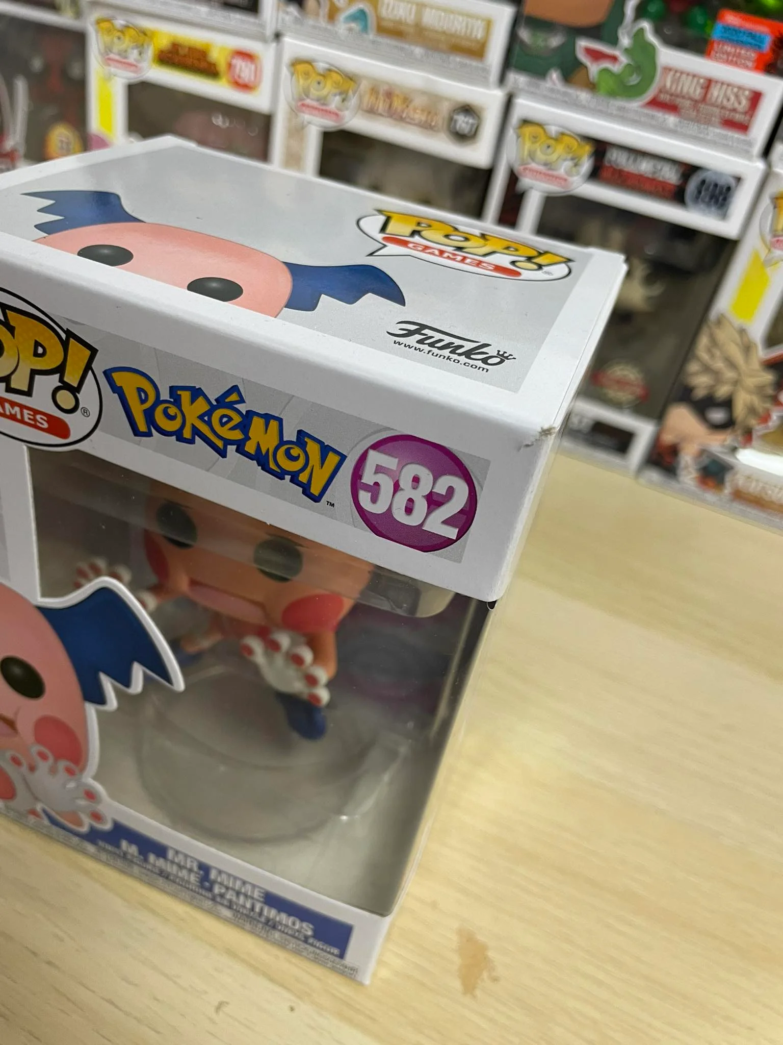 Figurka Funko POP Pokemon: Mr. Mime 582 (Lekko Uszkodzone Pudełko) – zdjęcie 4